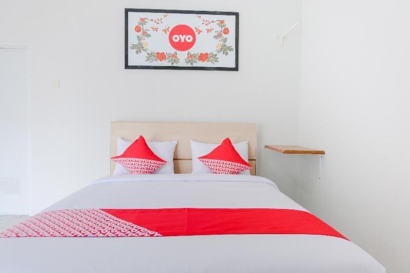 Hotel Oyo 973 Turukene Batu  Pokoj fotografie